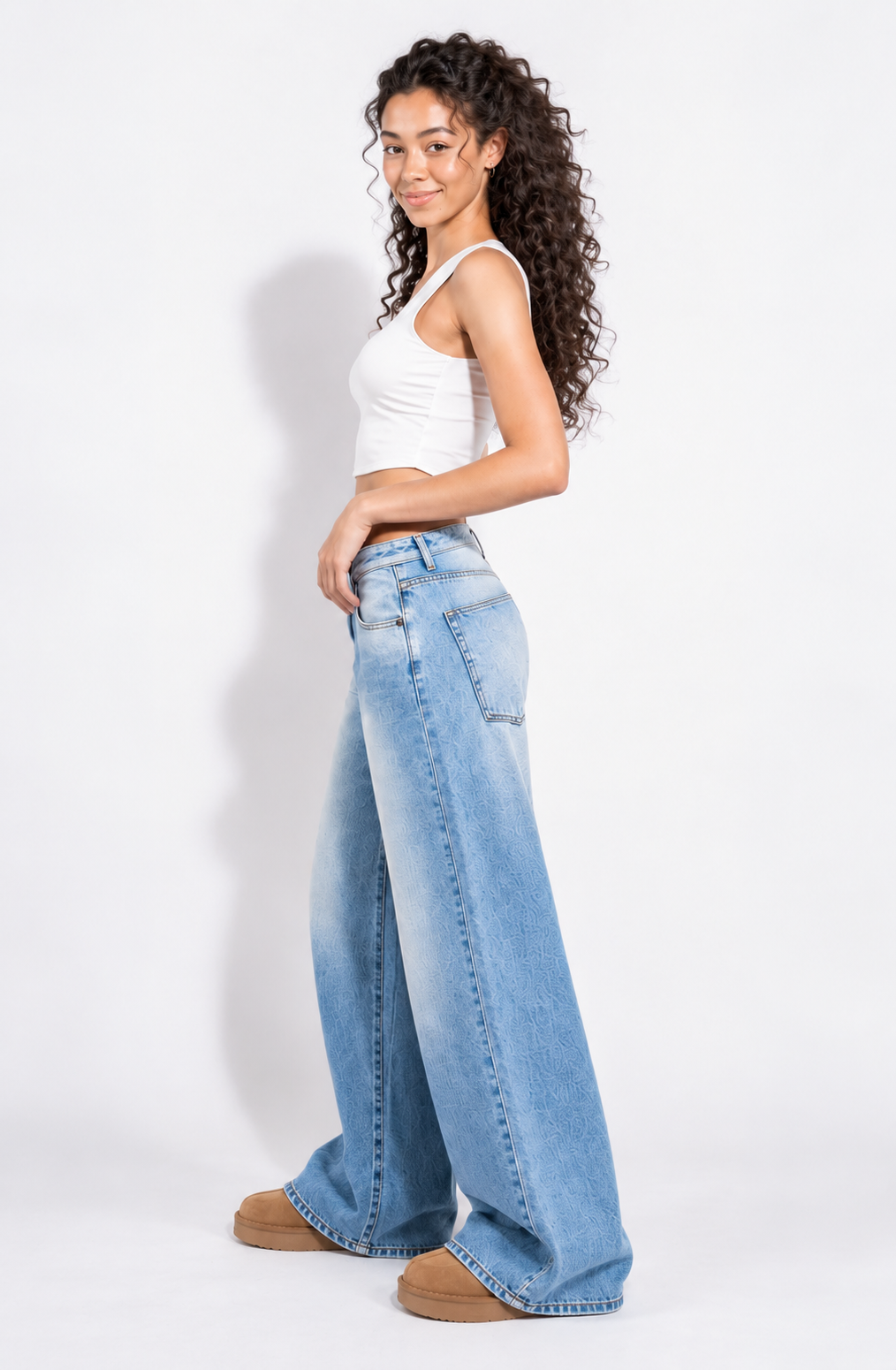 Navari 5 Pocket Low-Rise Wide Leg Jeans with Light Wash